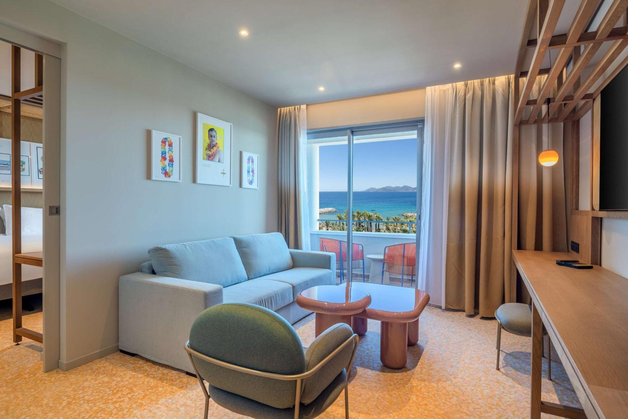เรดิสัน บลู 1835 โฮเต็ล แอนด์ ทาลัสโซ คานส์ Hotel ภายนอก รูปภาพ